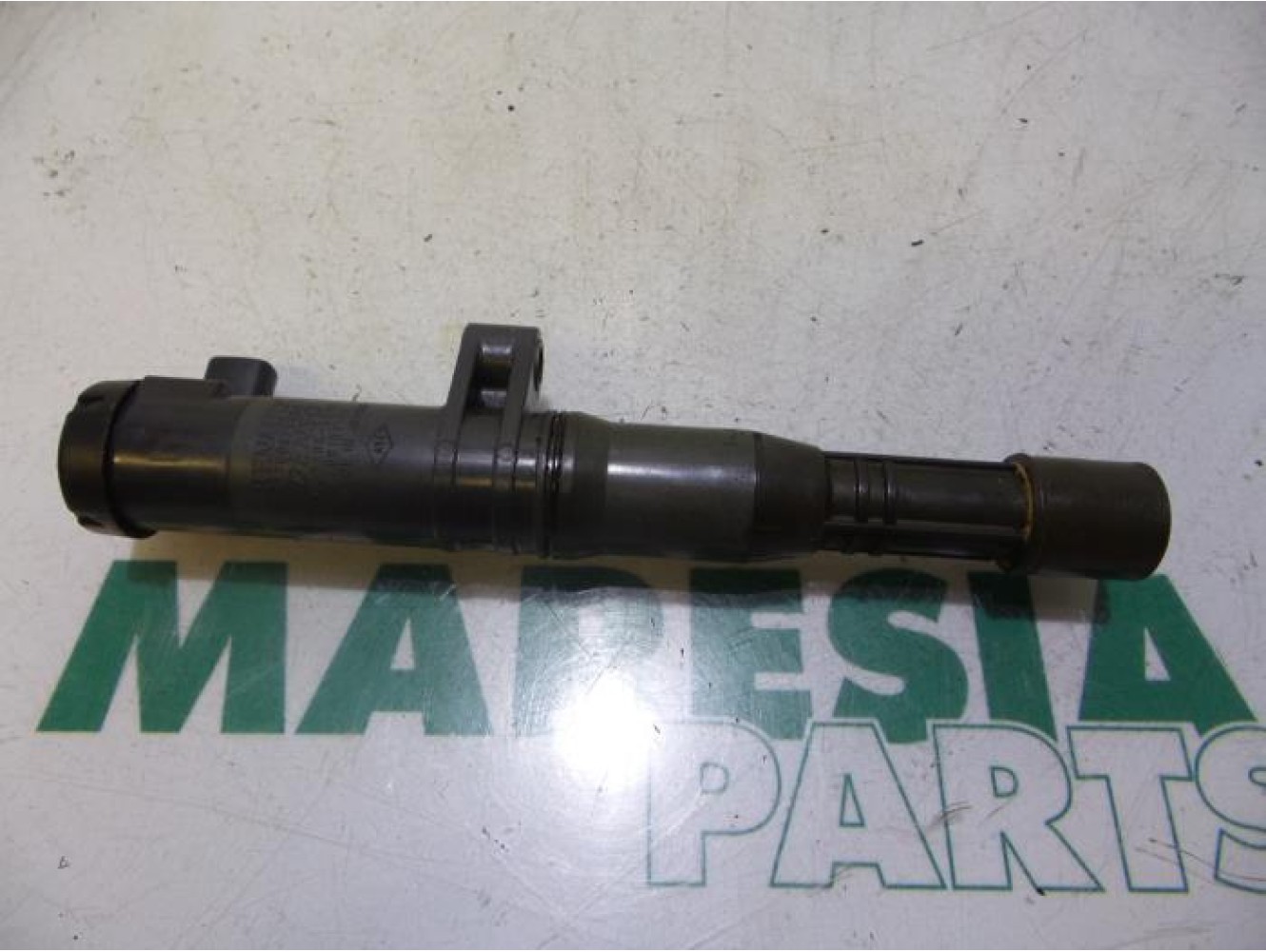 Renault - Megane Scenic - Ignition coil