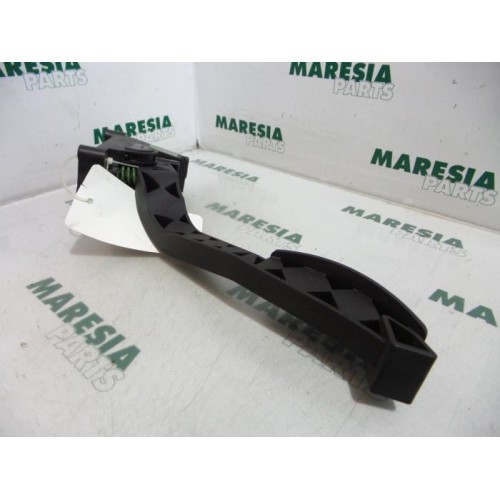 Alfa Romeo - 147 - Gaspedaalpositie Sensor