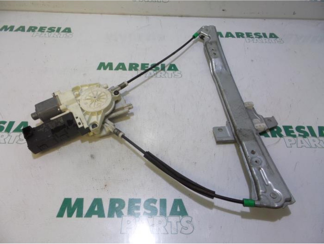 Peugeot - 407 - Window mechanism 4-door, front right