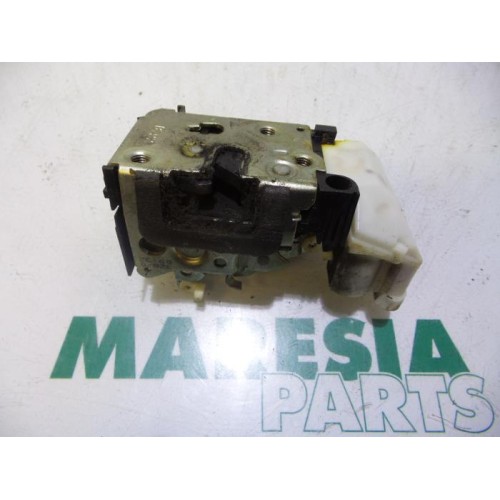 Fiat - Punto - Door lock mechanism 2-door, right
