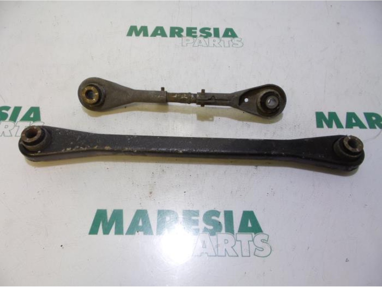 Peugeot - 407 - Querlenker links hinten