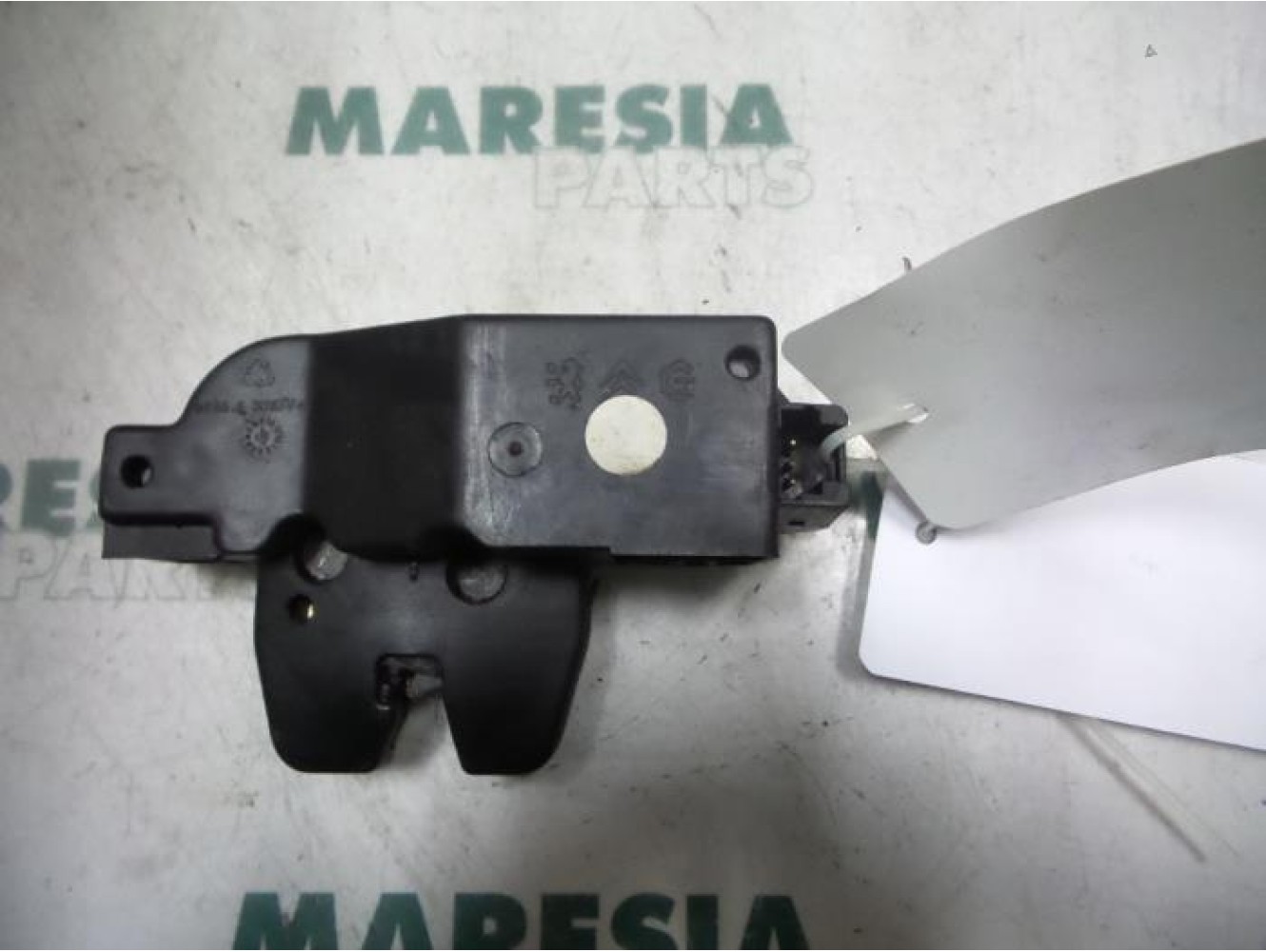 Citroen - Picasso - Tailgate lock mechanism