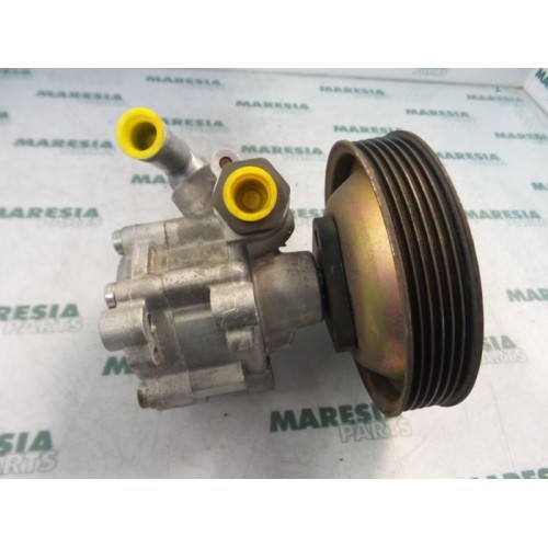 Alfa Romeo - 147 - Power steering pump