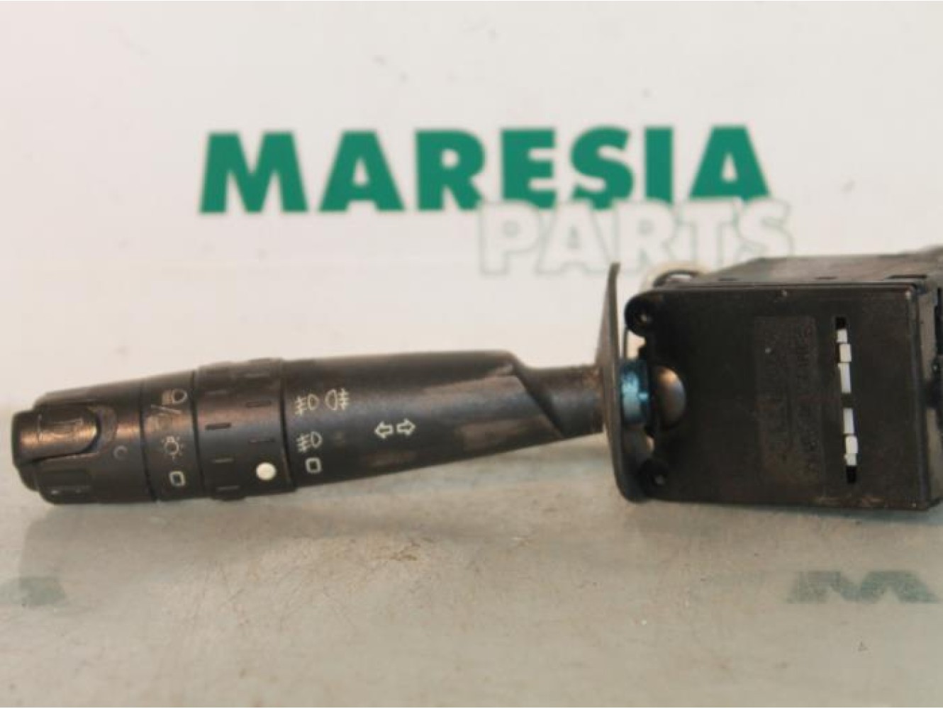 Citroen - Picasso - Indicator switch