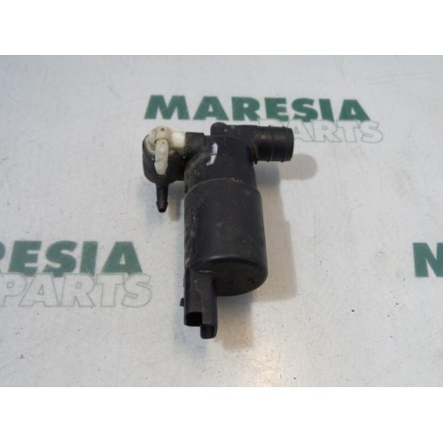 Citroen - Picasso - Windscreen washer pump