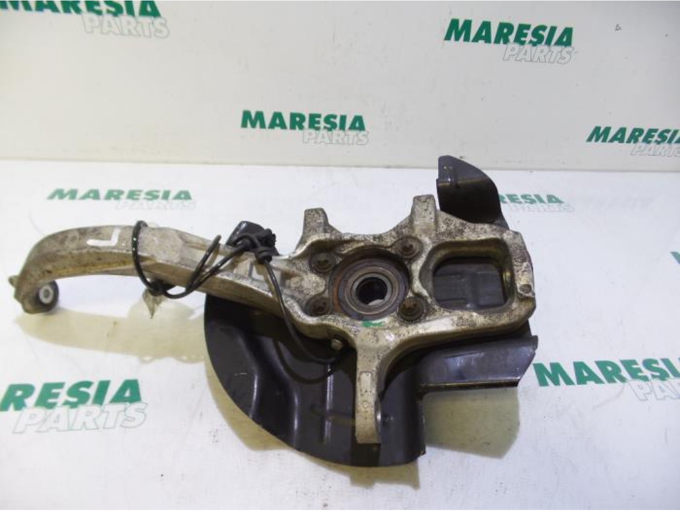 Alfa Romeo - 159 - Knuckle, front left