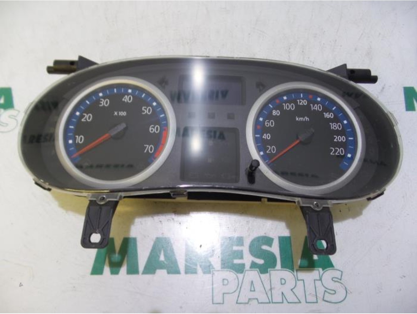 Renault - Clio - Instrument panel