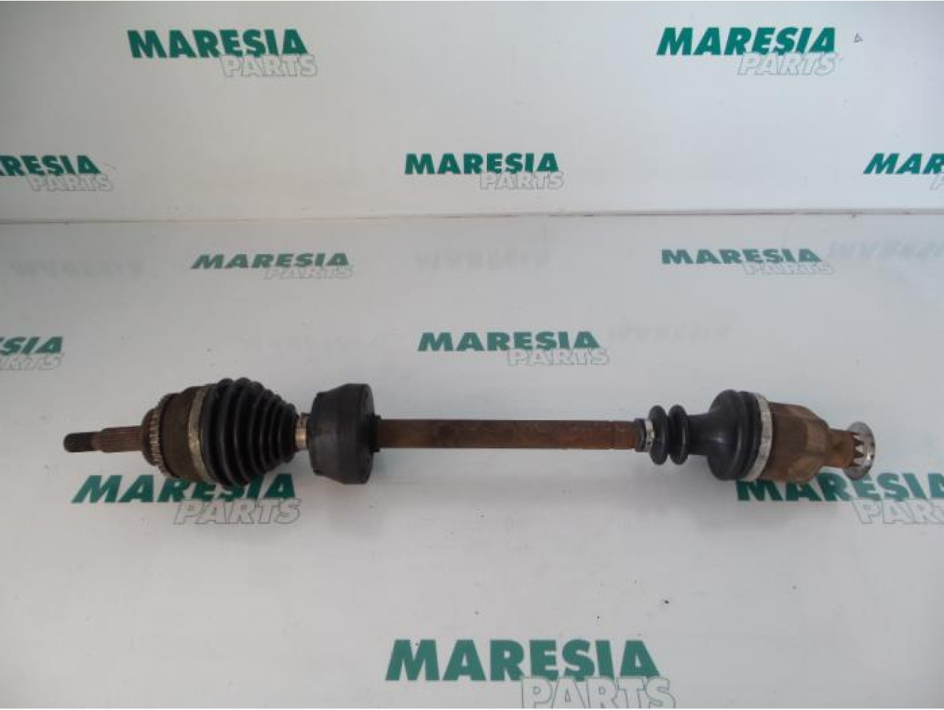 Renault - Megane Scenic - Front drive shaft, right