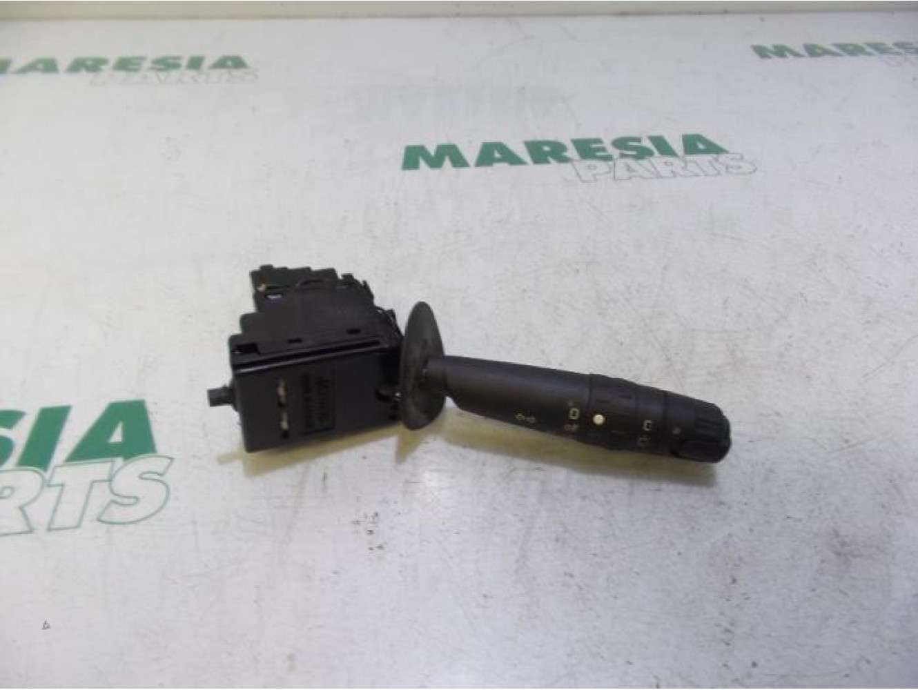 Peugeot - 406 - Indicator switch