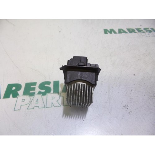 Renault - Clio - Heater resistor
