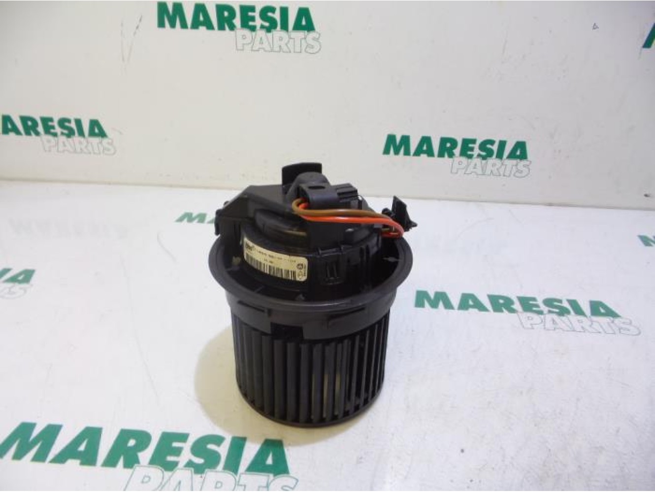 Renault - Clio - Heating and ventilation fan motor