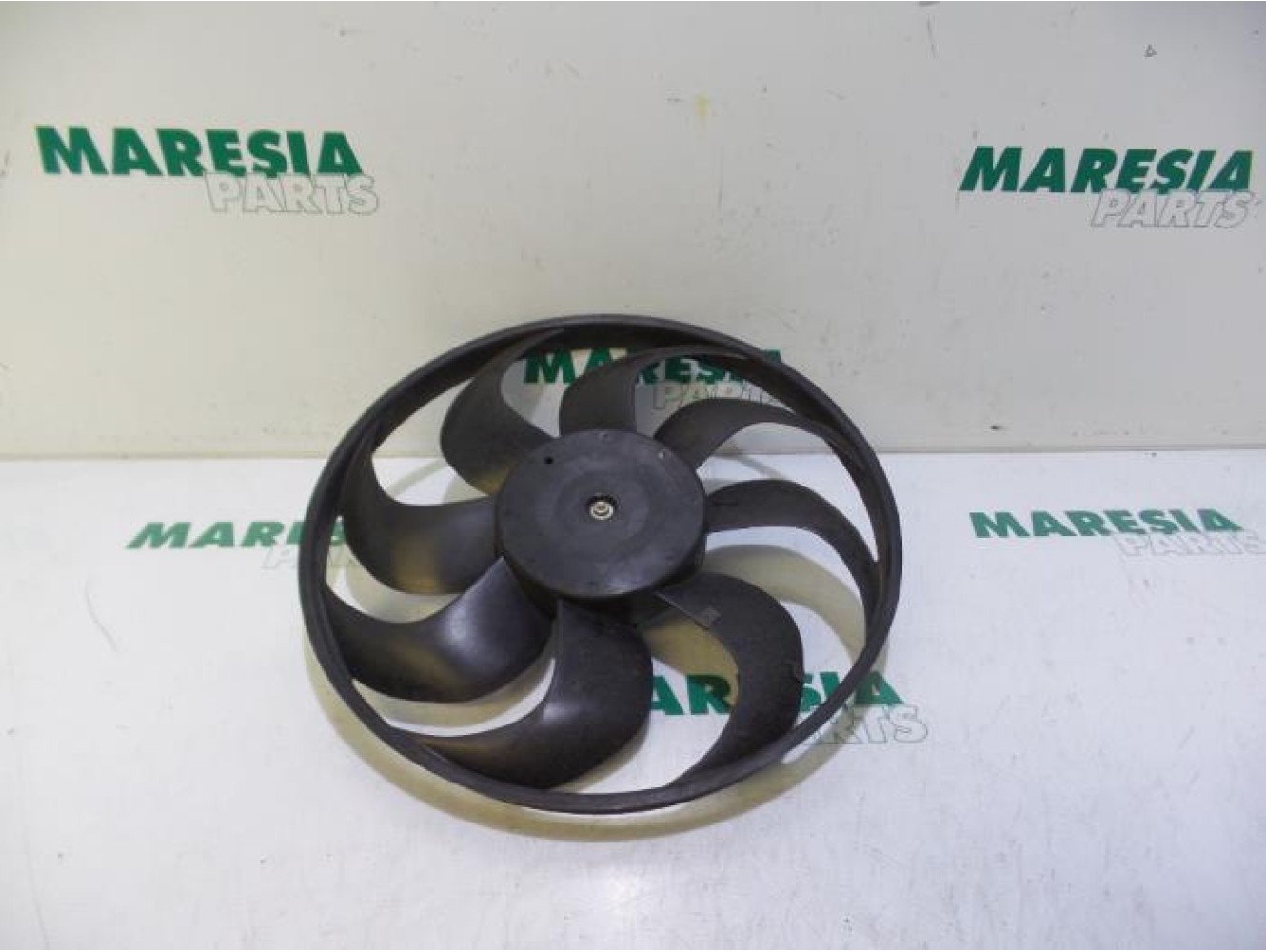 Renault - Clio - Fan motor