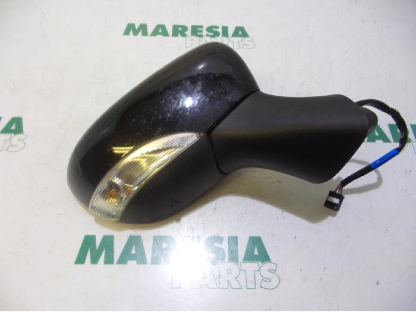 Renault - Clio - Wing mirror, right