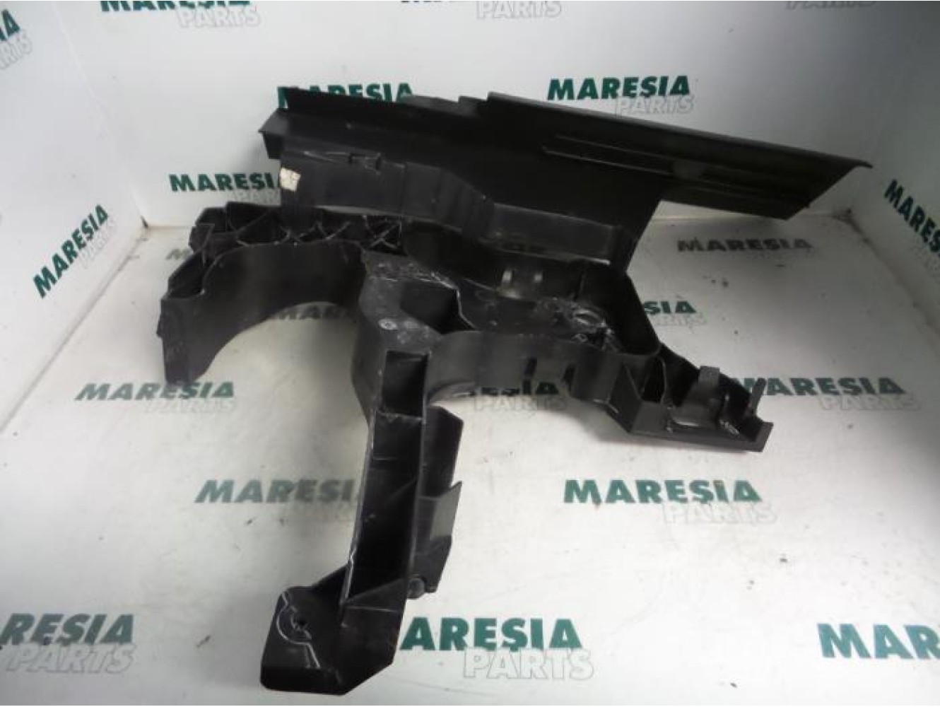 Renault - Megane Scenic - Front panel