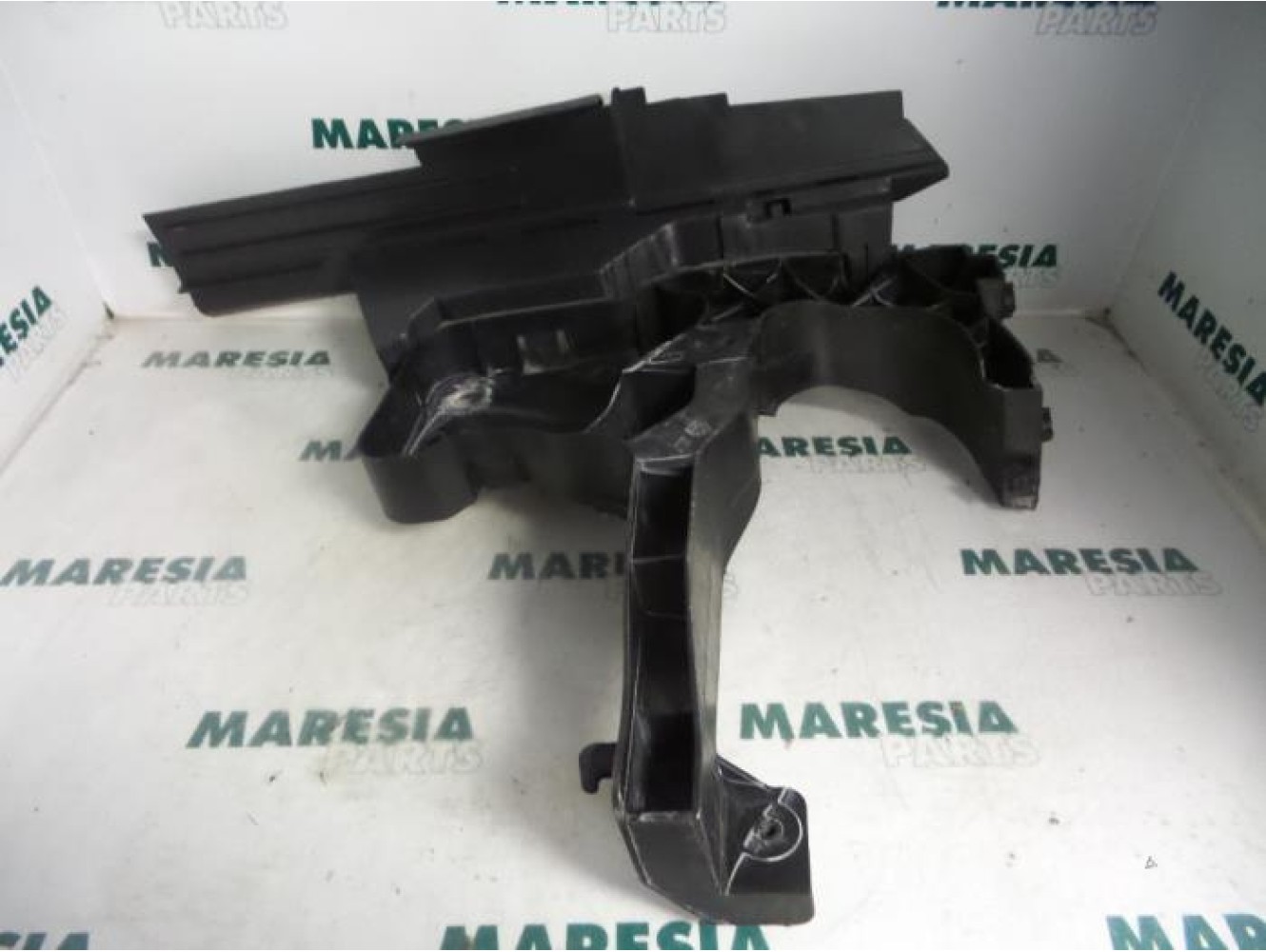 Renault - Megane Scenic - Front panel