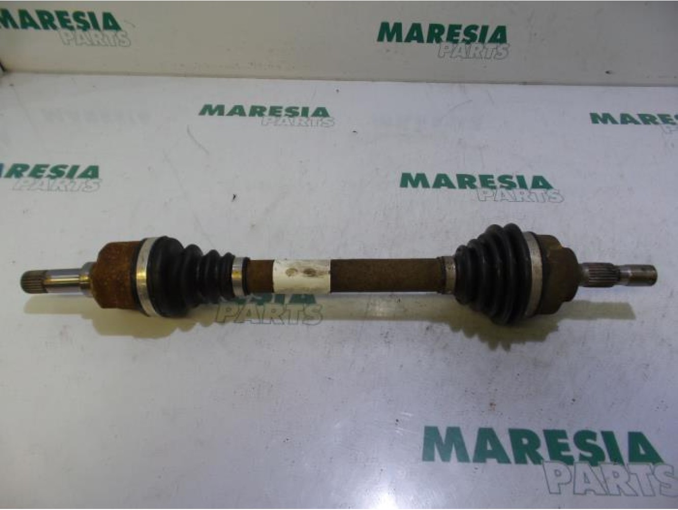 Citroen - C5 - Aandrijfas links-voor