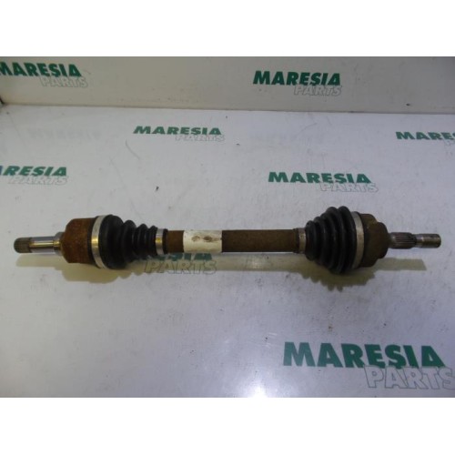 Citroen - C5 - Aandrijfas links-voor