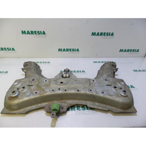 Renault - Clio - Subframe