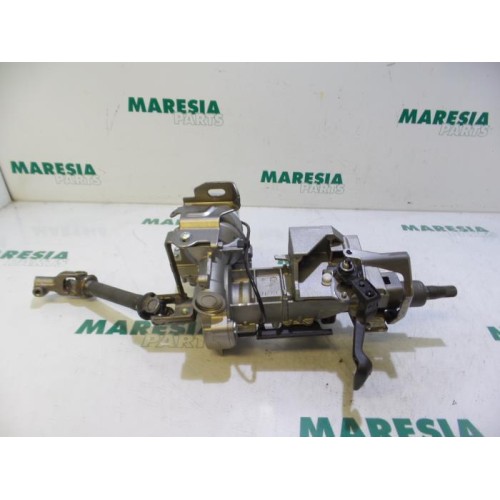 Renault - Clio - Steering column housing