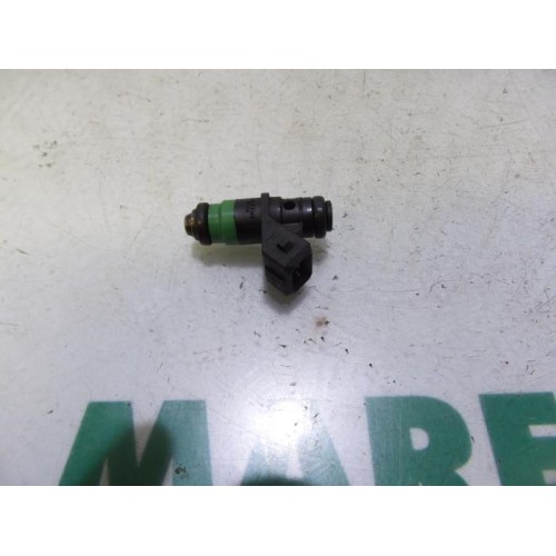 Renault - Laguna - Injector (benzine injectie)