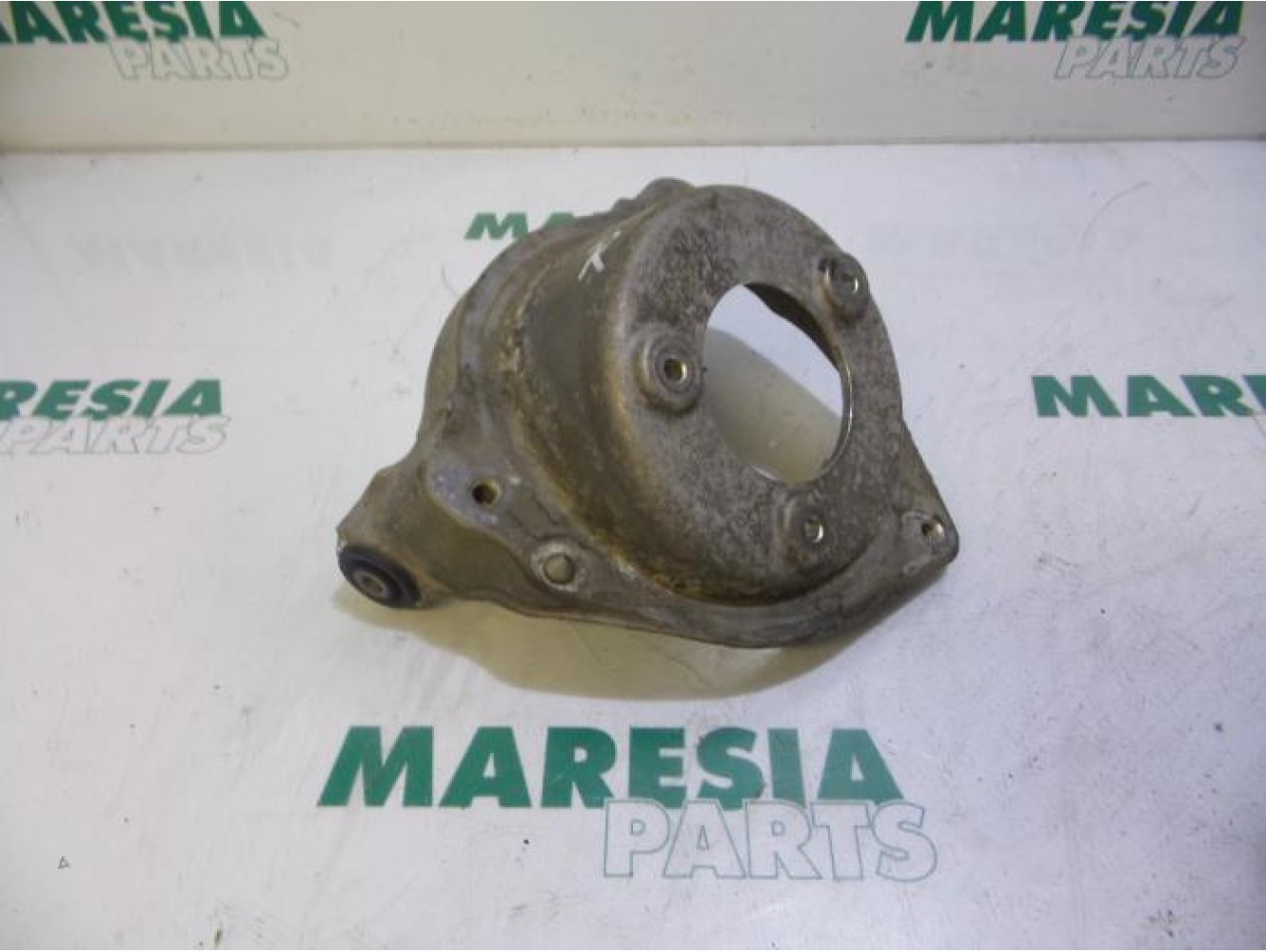 Peugeot - 407 - Front upper wishbone, right