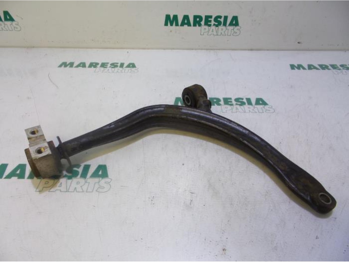 Citroen - C5 - Front lower wishbone, left