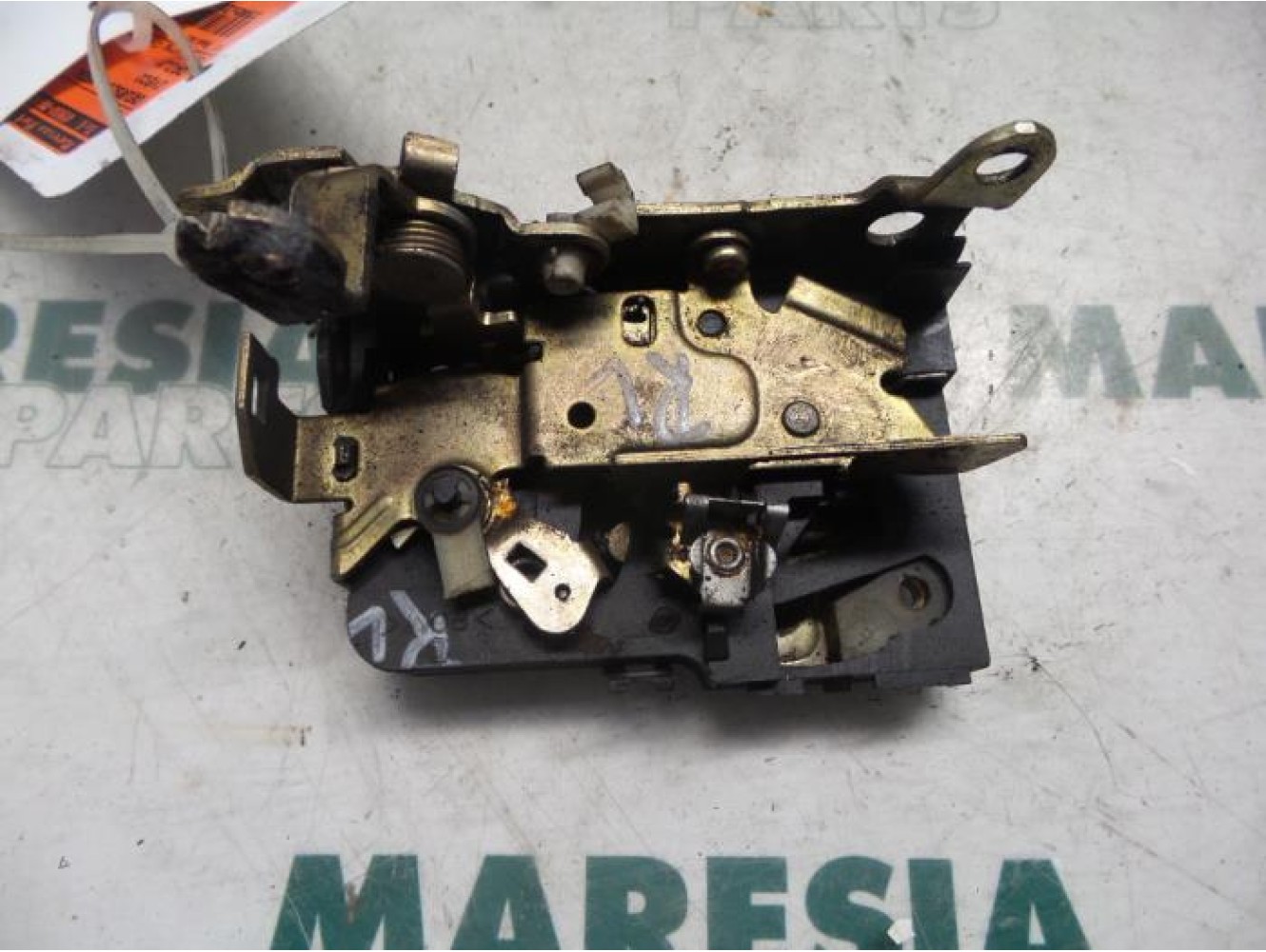 Iveco - Daily - Front door lock mechanism 4-door, right