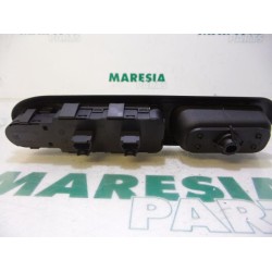 Peugeot - 407 - Multi-functional window switch