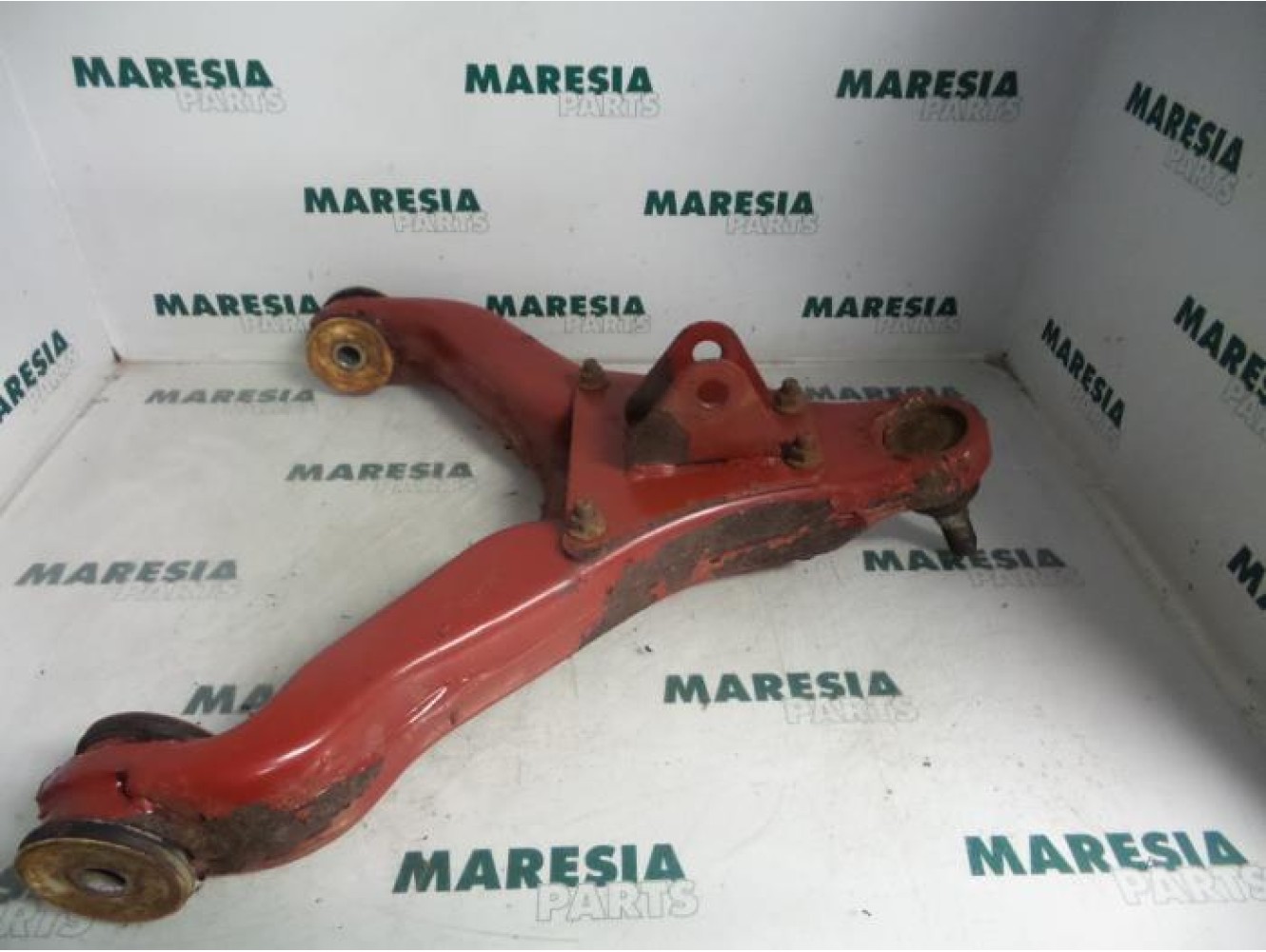 Iveco - Daily - Front lower wishbone, right