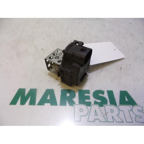 Peugeot - Partner - Cooling fan resistor