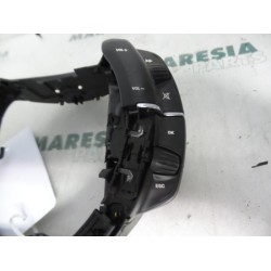 Citroen - C4 Picasso - Steering wheel mounted radio control