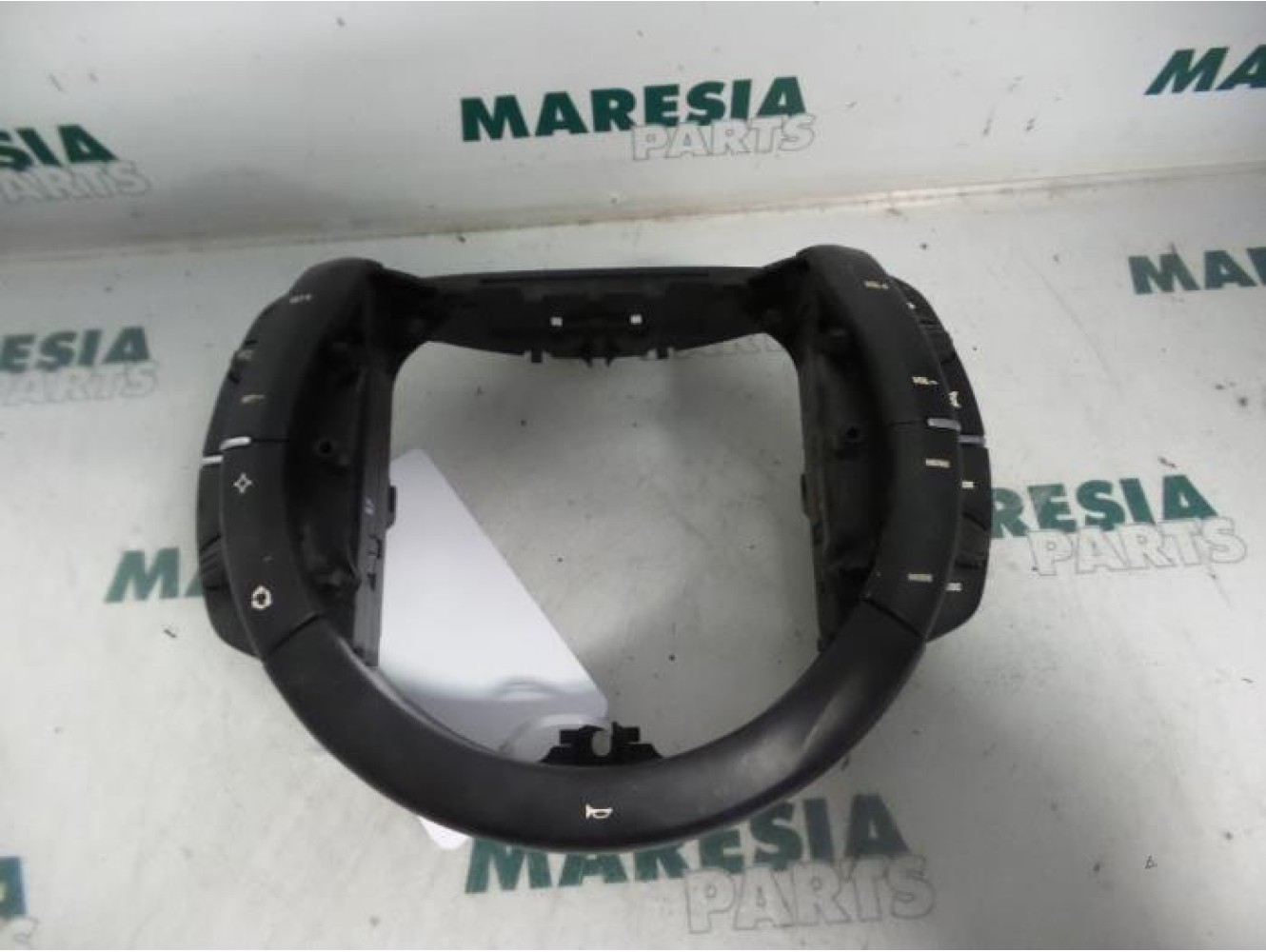 Citroen - C4 Picasso - Cruise control switch
