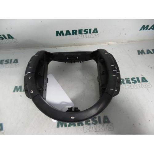 Citroen - C4 Picasso - Cruise control switch
