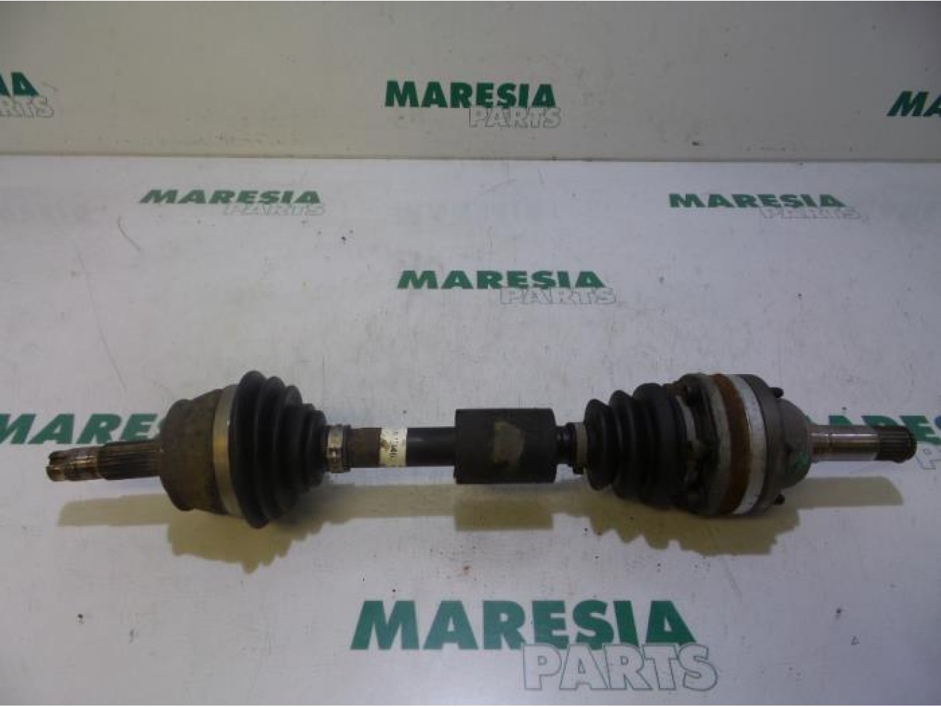 Alfa Romeo - GT - Aandrijfas links-voor