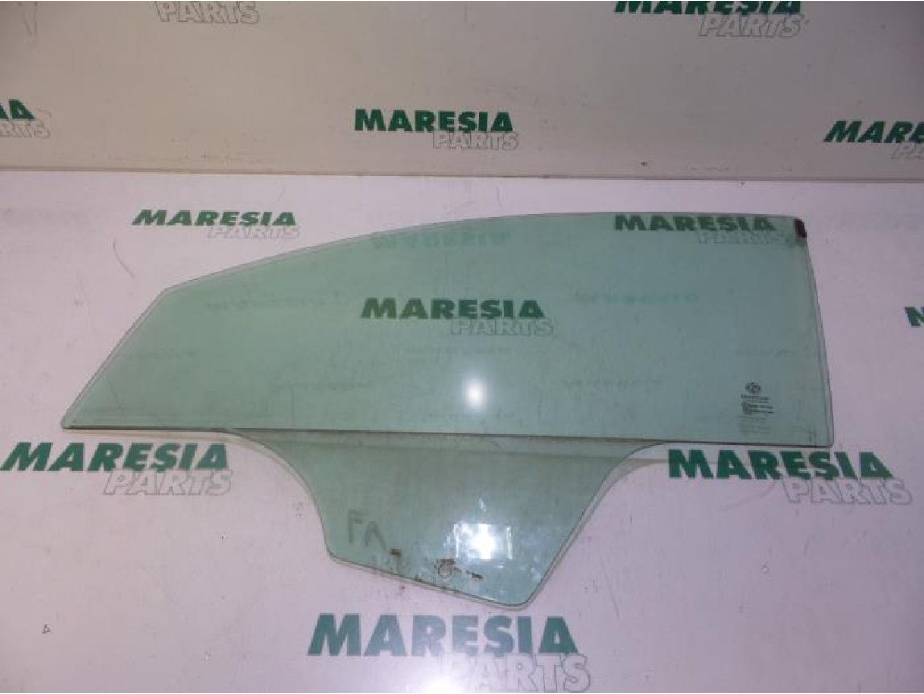 Lancia - Y(Psilon) - Door window 4-door, front left