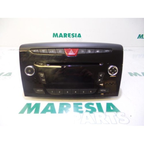 Lancia - Y(Psilon) - Radio CD player