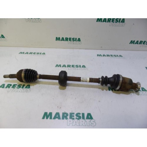 Renault - Twingo - Front drive shaft, right