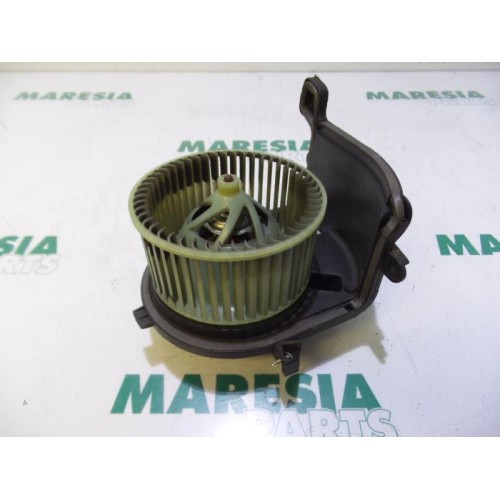 Renault - Clio - Heating and ventilation fan motor