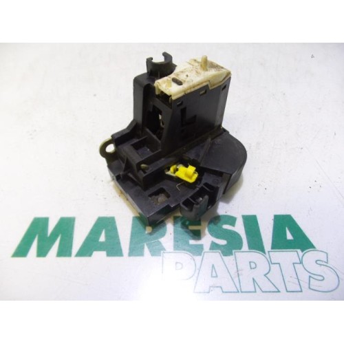 Renault - Clio - Door lock mechanism 2-door, left