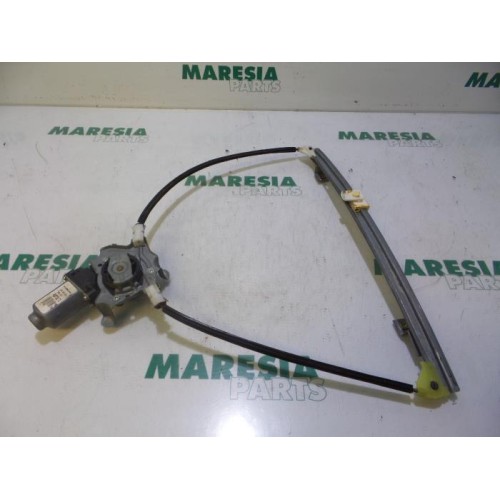 Renault - Clio - Window mechanism 2-door, front right