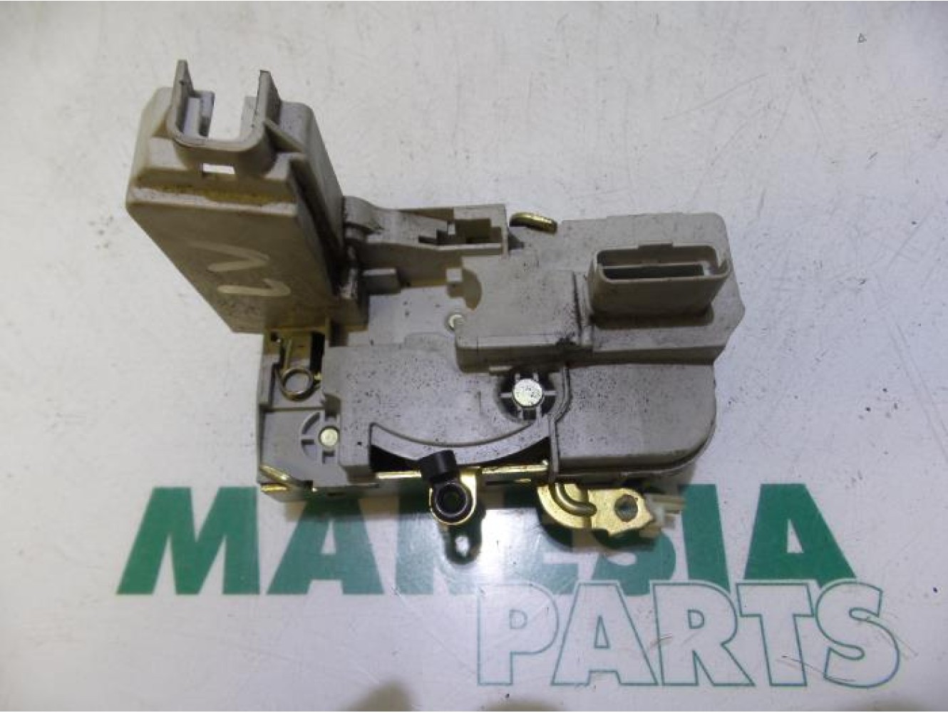Peugeot - 307 - Door lock mechanism 4-door, front left