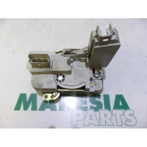 Peugeot - 307 - Front door lock mechanism 4-door, right