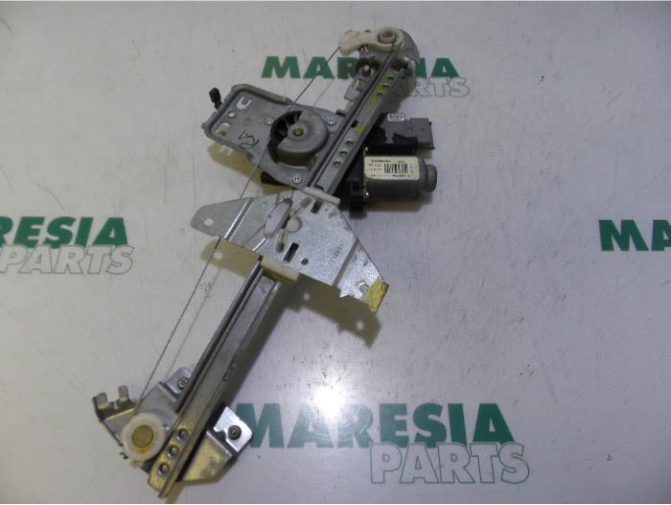 Peugeot - 307 - Rear door window mechanism 4-door, right