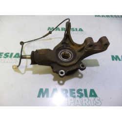 Peugeot - 307 - Fusee links-voor