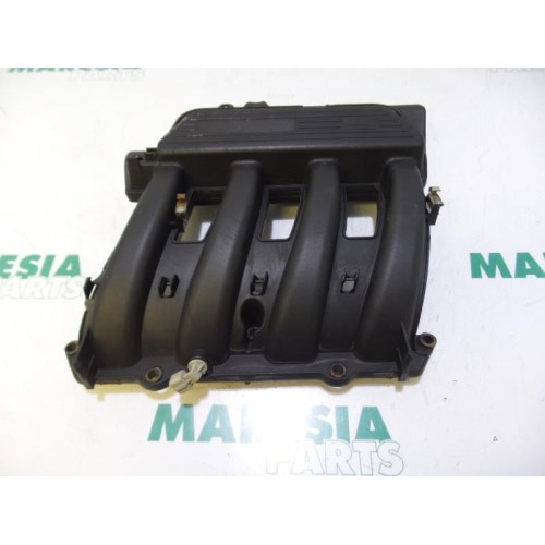 Renault - Clio - Intake manifold