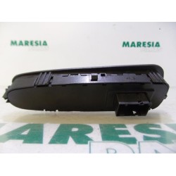 Fiat - Stilo - Multi-functional window switch