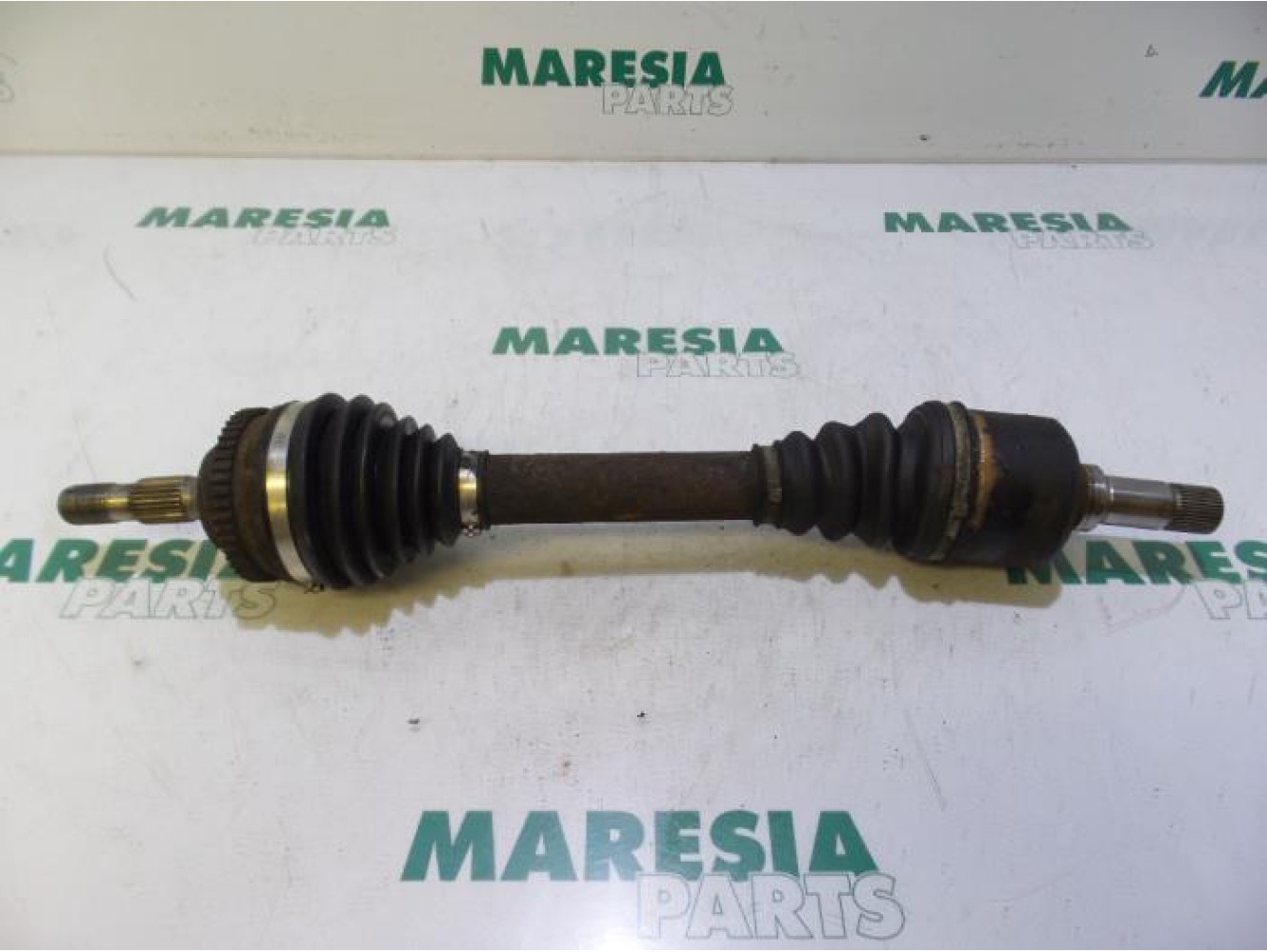 Peugeot - 406 - Aandrijfas links-voor