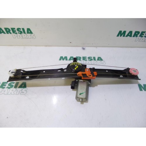 Fiat - Punto - Window mechanism 4-door, front right