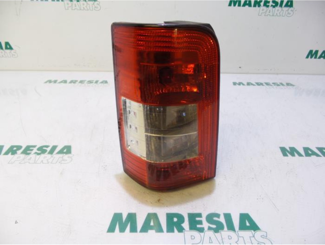 Citroen - Berlingo - Achterlicht links