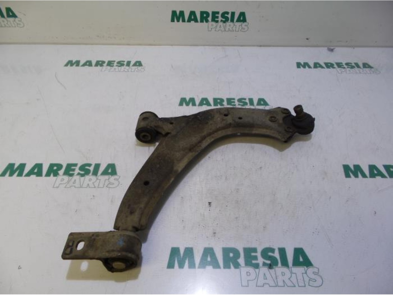 Citroen - Berlingo - Front lower wishbone, right